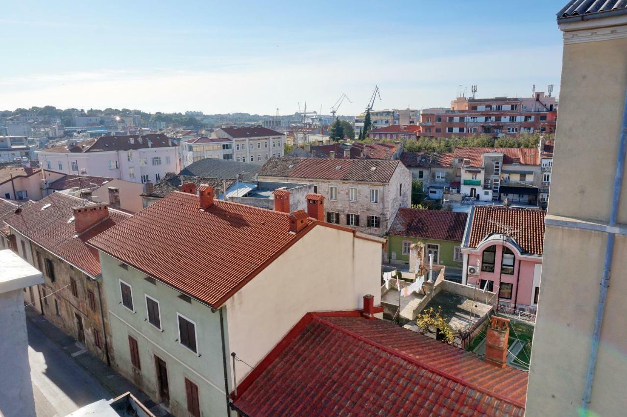 Apartments Epulon Pula Exterior photo